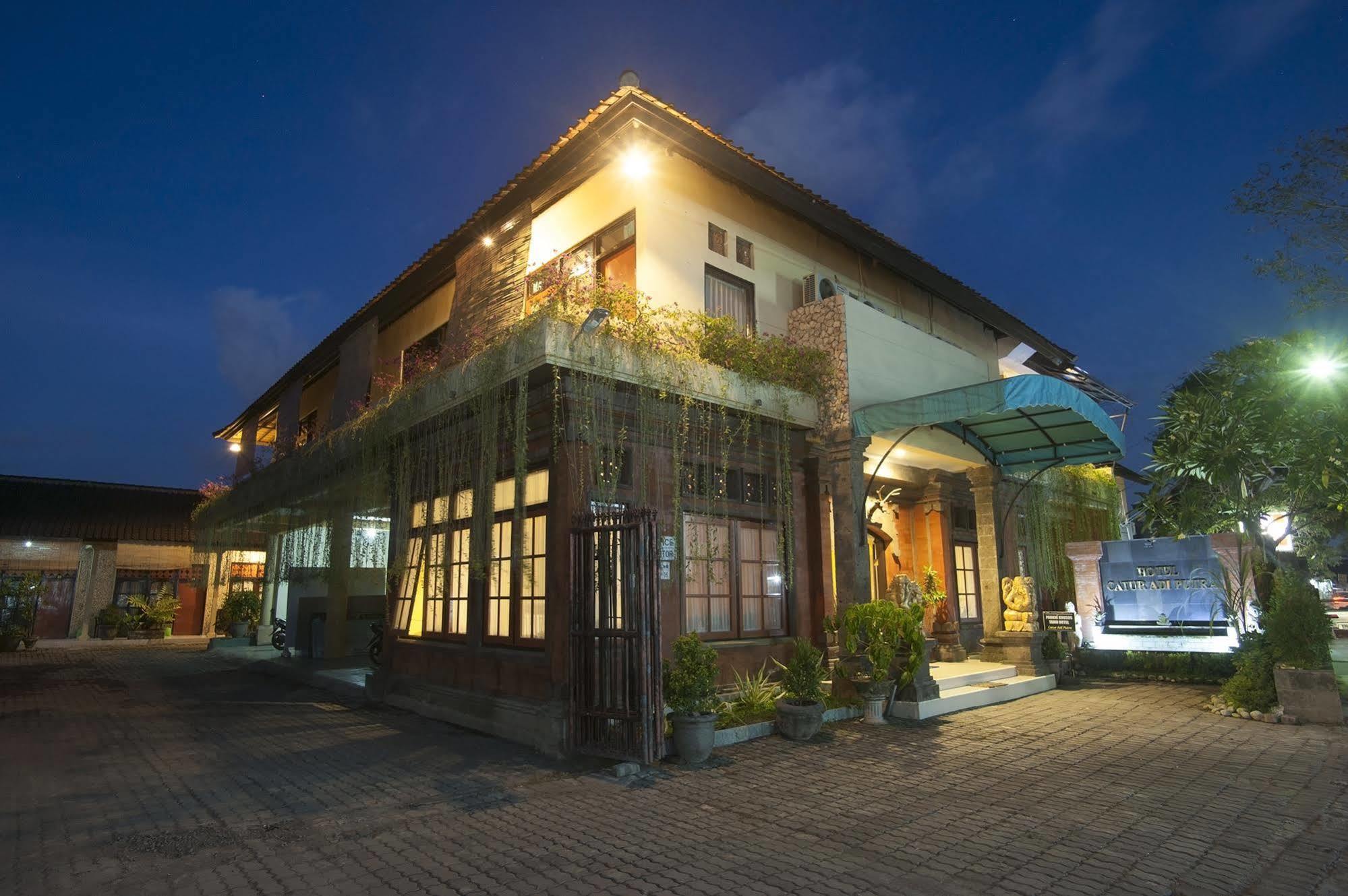 Catur Adi Putra Hotel Denpasar  Luaran gambar