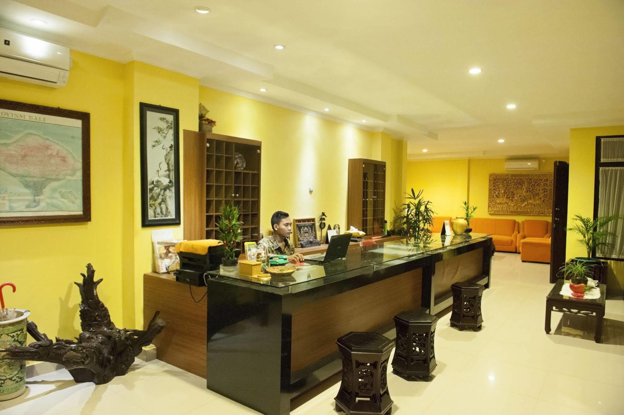 Catur Adi Putra Hotel Denpasar  Luaran gambar