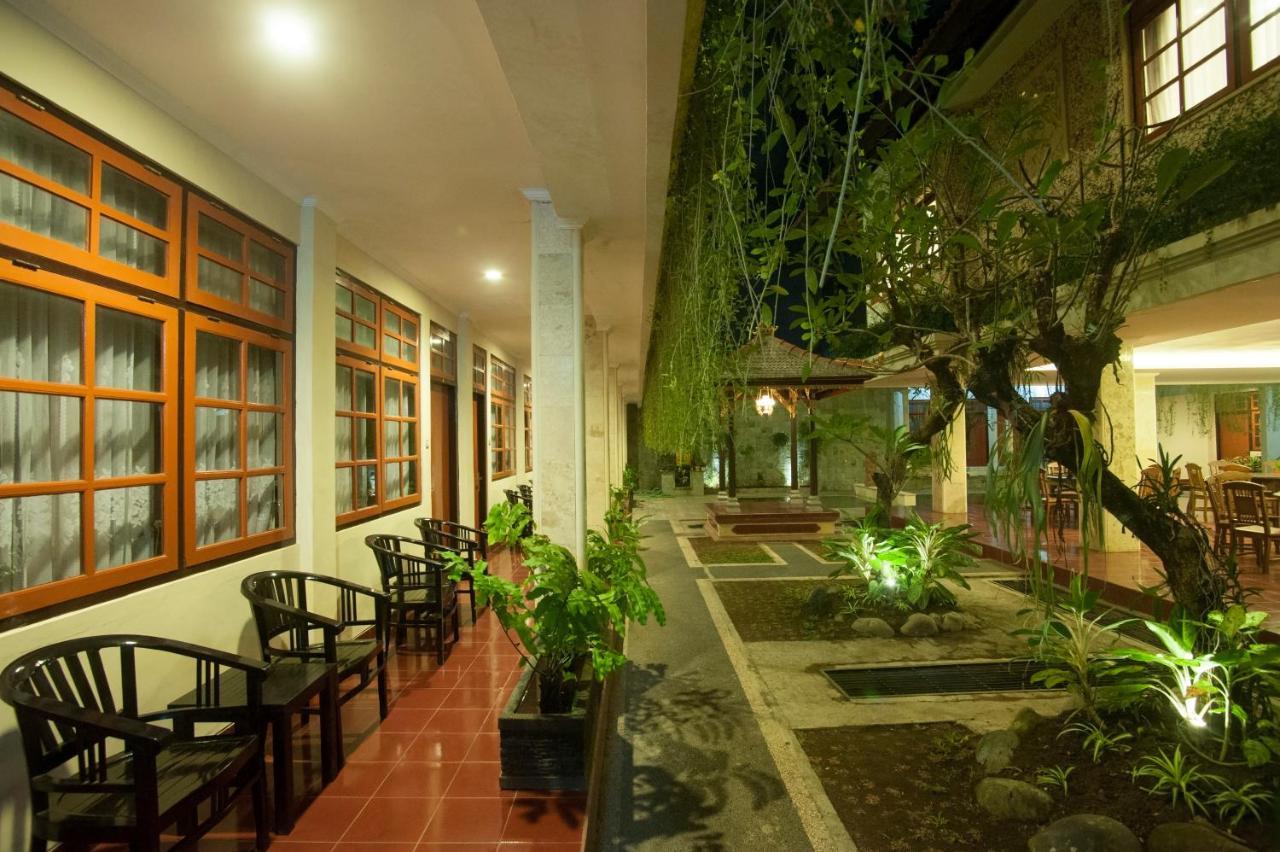 Catur Adi Putra Hotel Denpasar  Bilik gambar