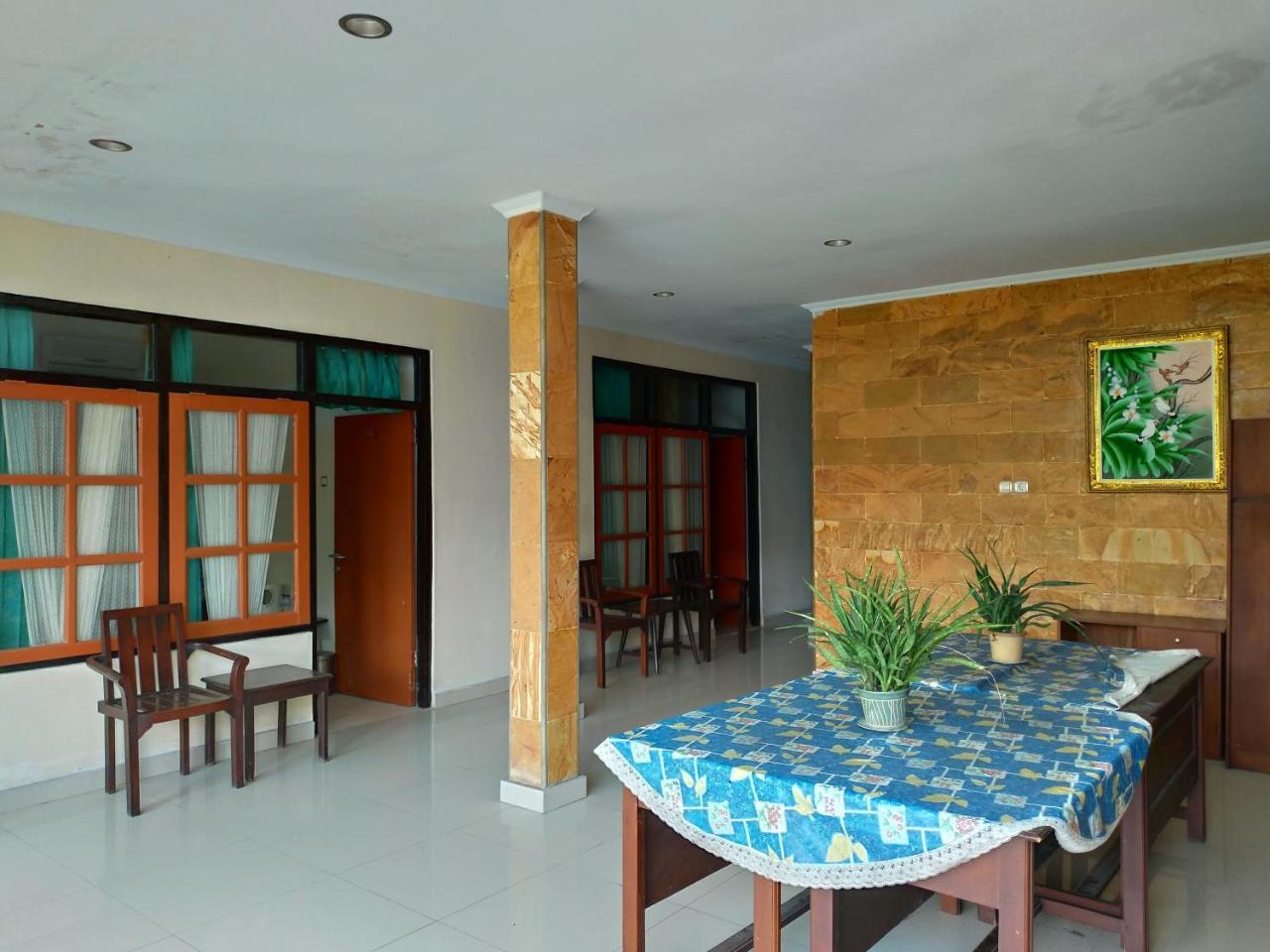 Catur Adi Putra Hotel Denpasar  Luaran gambar